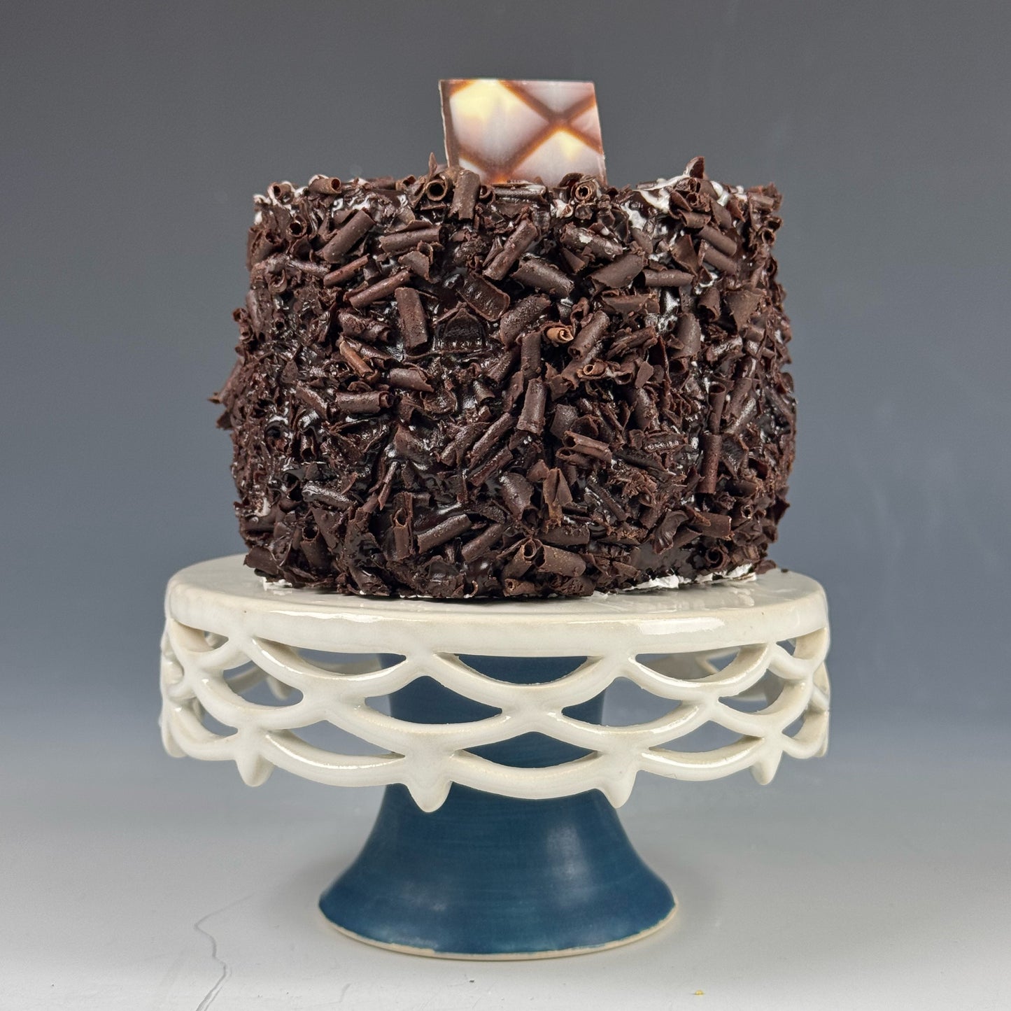 Cake Plate - Mini Blue and White Bunting