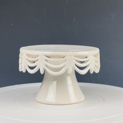 Cake Plate - Mini White Bunting