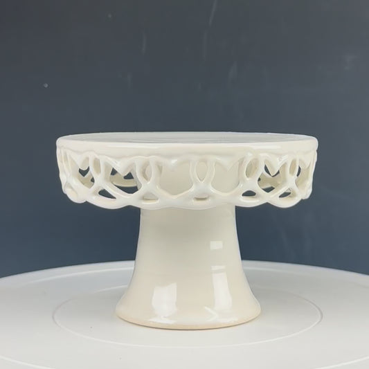 Cake Plate - Mini White Hearts